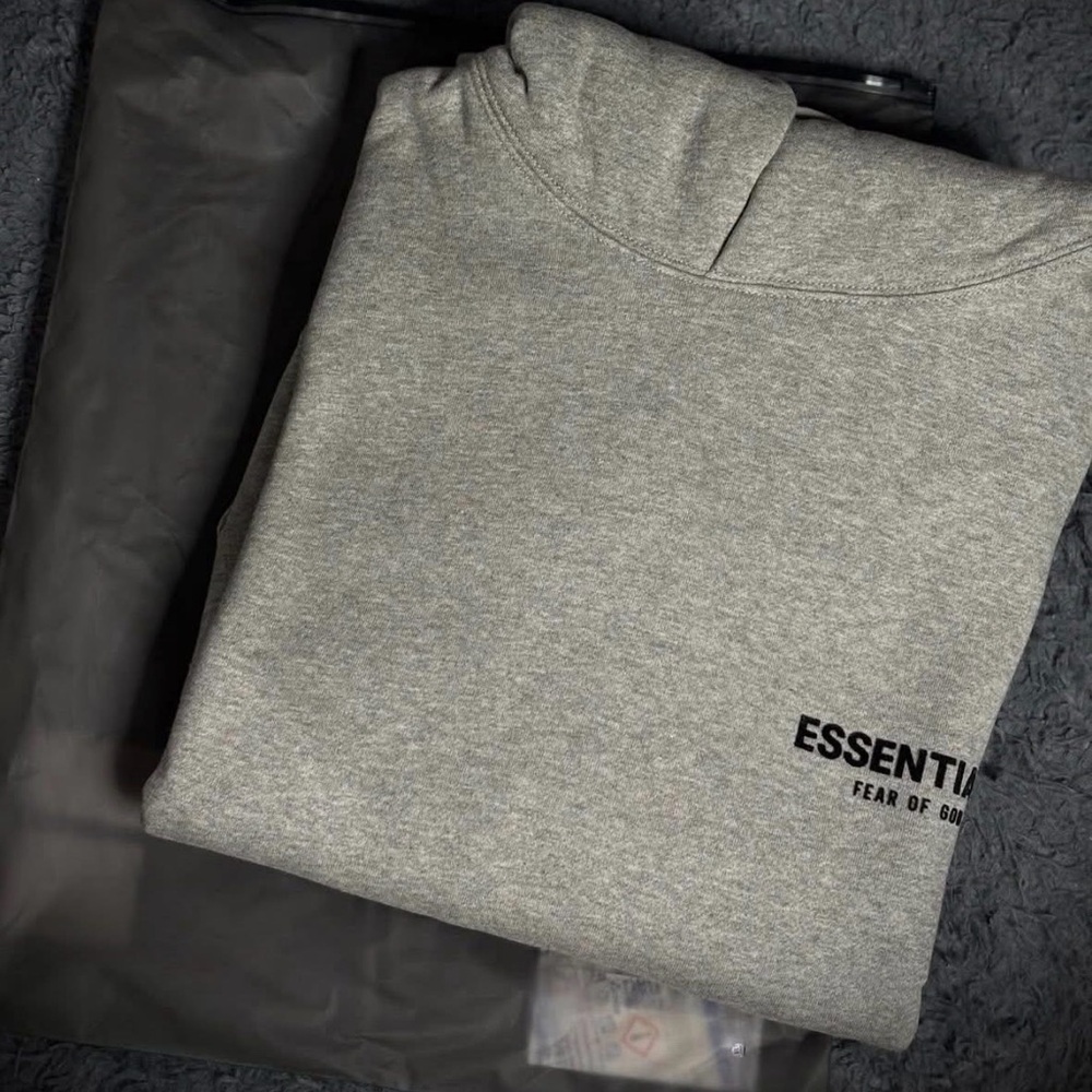 Essentials Fear of God Hoodie size Medium - Picture 3 of 4